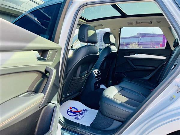 奥迪Q5L 2020款 40 TFSI 荣享进取型