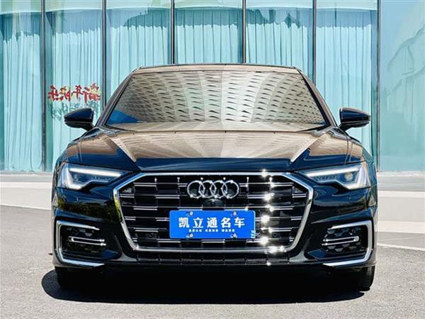 奥迪A6L 2025款 改款 45 TFSI 臻选动感型