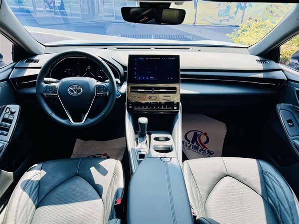 亚洲龙 2023款 双擎 2.5L XLE尊贵版