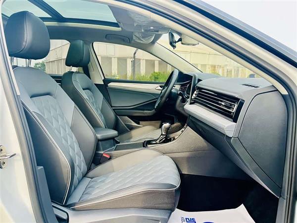 速腾 2023款 300TSI DSG超越版