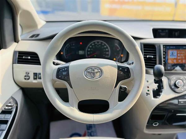 SIENNA 2012款 2.7L 美规版