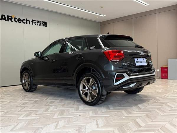 奥迪Q2L 2025款 35TFSI 时尚动感型