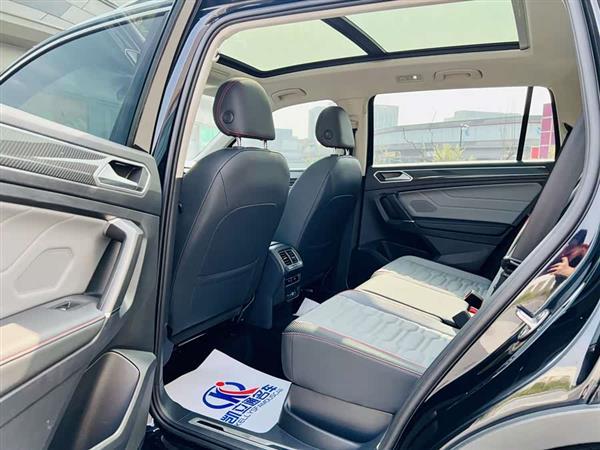 途观L 2022款 330TSI 自动两驱R-Line旗舰版