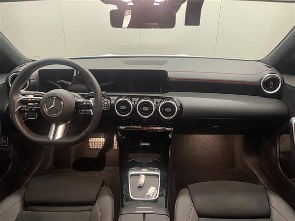 奔驰CLA(进口) 2024款 CLA 200