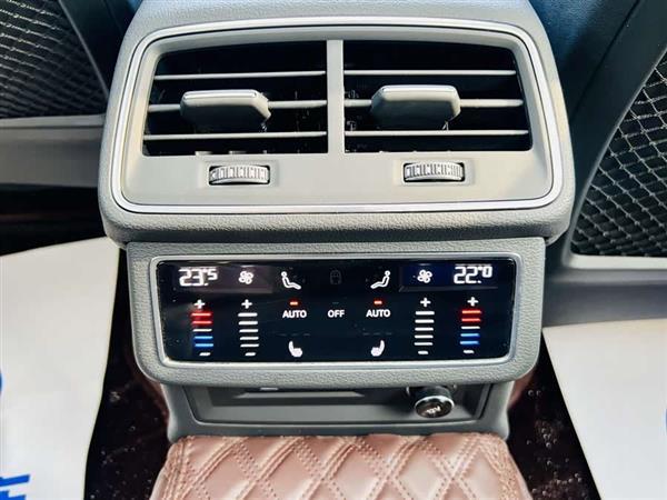 奥迪A6L 2023款 45 TFSI quattro 尊享动感型