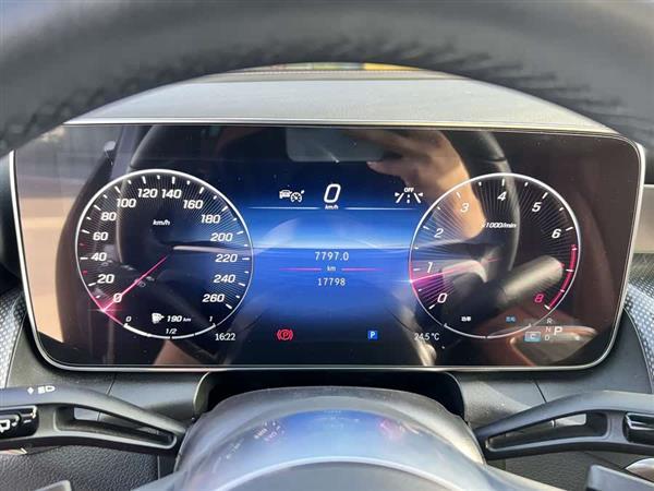 奔驰GLC 2023款 GLC 260 L 4MATIC 动感型 5座