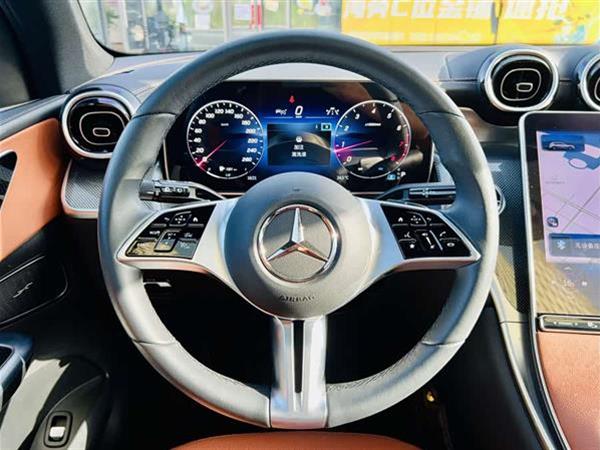 奔驰GLC 2023款 GLC 260 L 4MATIC 动感型 5座