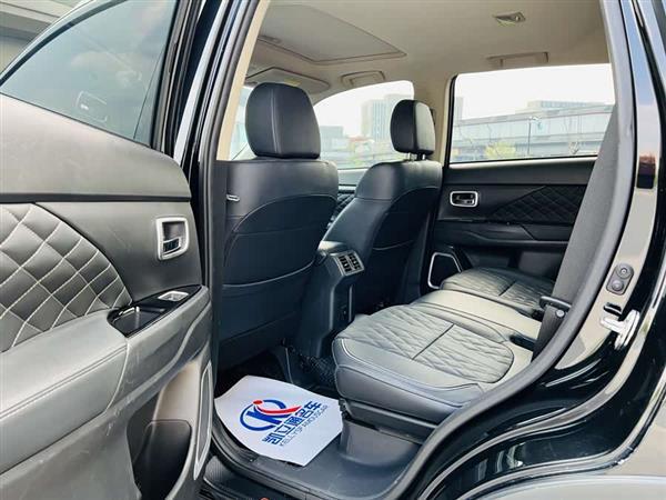 欧蓝德 2020款 2.4L 四驱致享版 7座