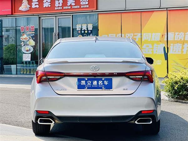 亚洲龙 2023款 2.5L 豪华版