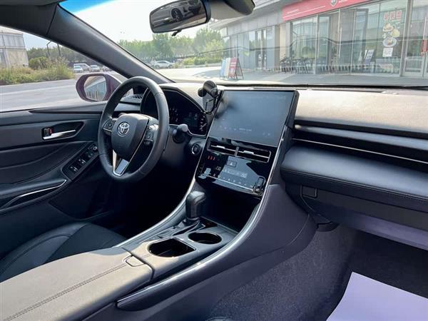 亚洲龙 2023款 2.5L 豪华版