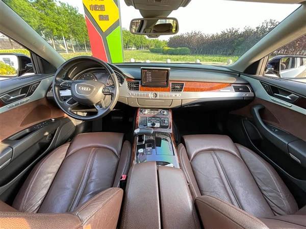 奥迪A8 2013款 A8L 45 TFSI quattro舒适型