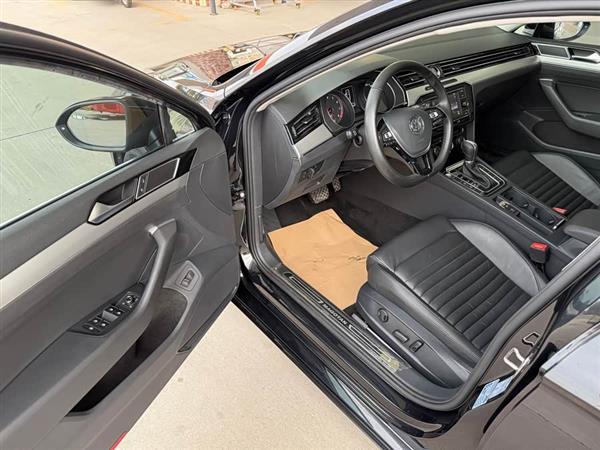 迈腾 2018款 280TSI DSG 领先型