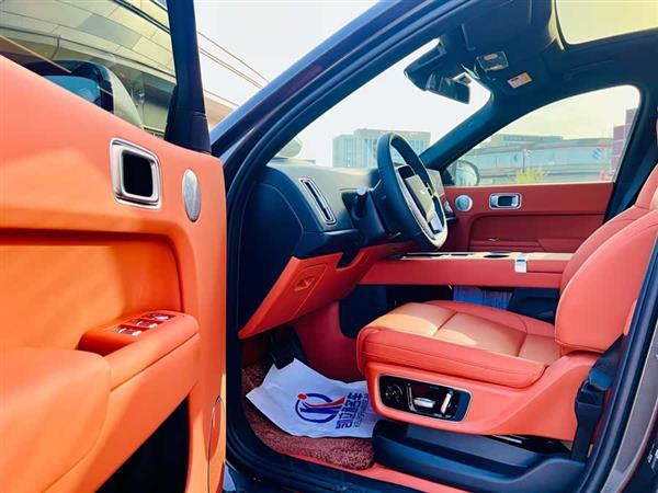 理想L8 2023款 Pro