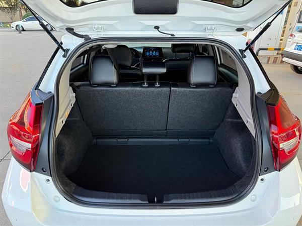 威驰FS 2021款 1.5L CVT锋驰版