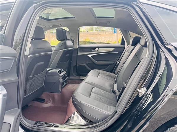 奥迪A6L 2019款 45 TFSI 臻选致雅型