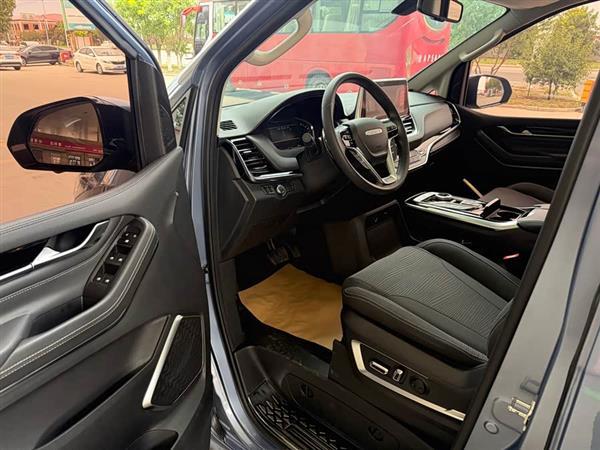 大通G20 2020款 2.0T 汽油自动豪华版