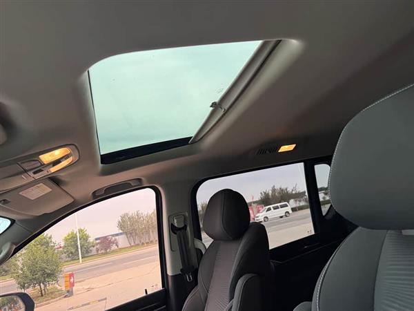 大通G20 2020款 2.0T 汽油自动豪华版