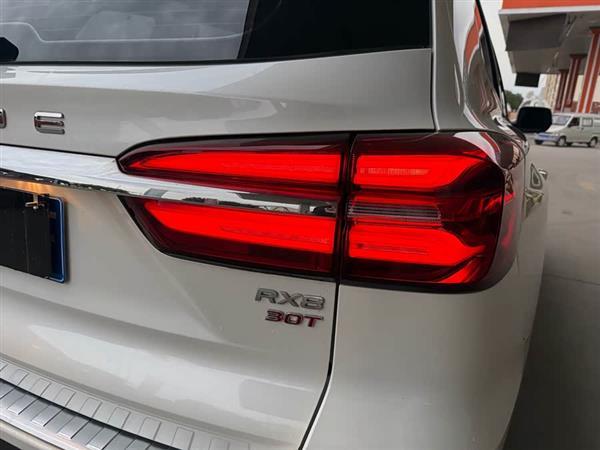 荣威RX8 2019款 30T 智联网两驱超群旗舰版