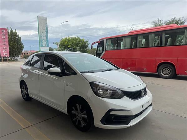 飞度 2021款 1.5L CVT潮跑版