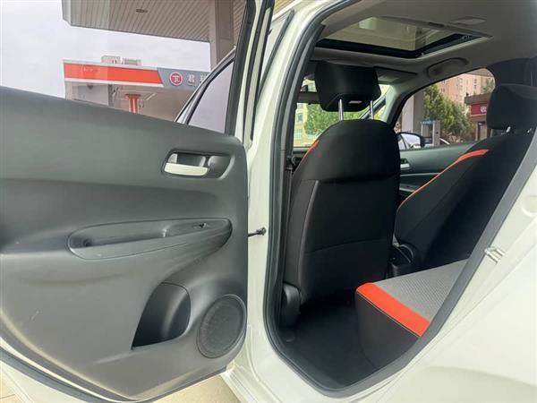 飞度 2021款 1.5L CVT潮跑版