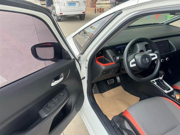 飞度 2021款 1.5L CVT潮跑版