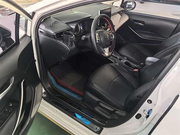 卡罗拉 2021款 双擎 1.8L E-CVT精英版