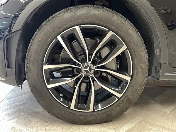 奔驰GLC 2021款 GLC 300 L 4MATIC 动感型