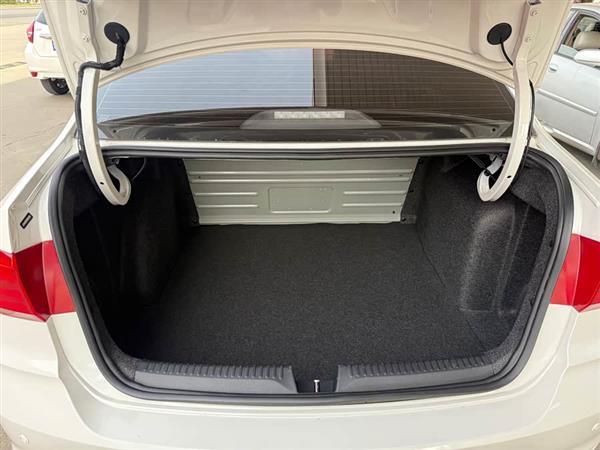 桑塔纳 2021款 1.5L 自动风尚版