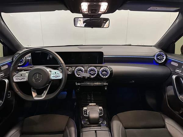 奔驰A级 2019款 改款 A 200 L 运动轿车