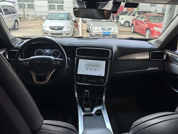 领克01 2017款 2.0T 两驱型Pro版