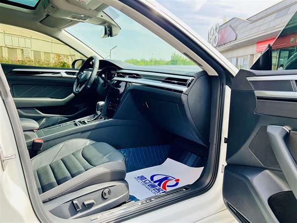 一汽-大众CC 2021款 380TSI 夺目版