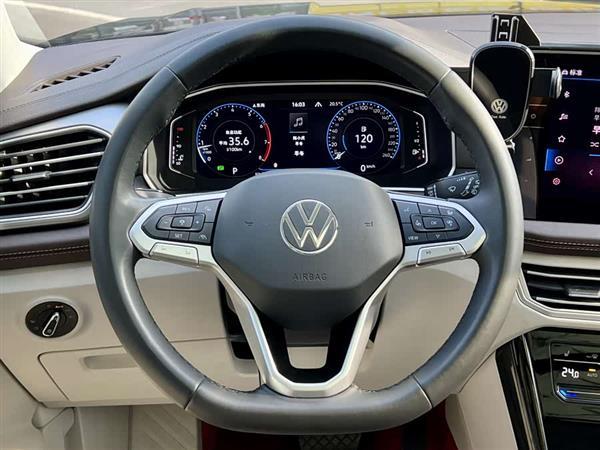 探岳 2023款 330TSI 两驱R-Line高能版