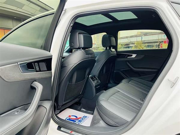 奥迪A4L 2023款 40 TFSI 豪华动感型