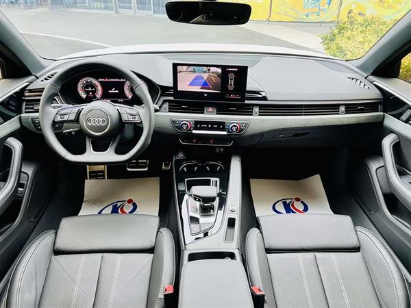 奥迪A4L 2023款 40 TFSI 豪华动感型