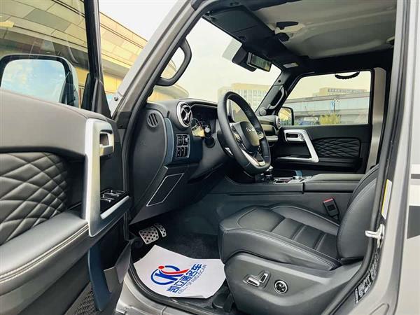 北京越野BJ40 2023款 2.0T 自动四驱环塔冠军版