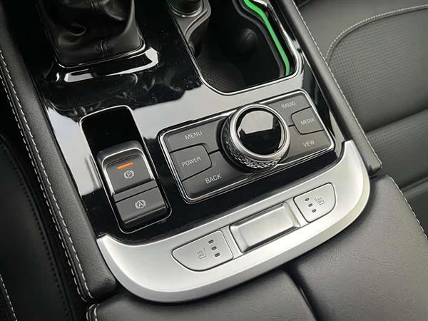 北京越野BJ40 2023款 2.0T 自动四驱环塔冠军版