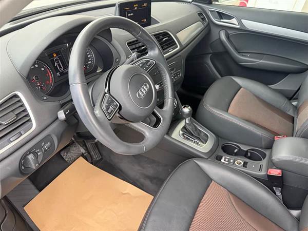 奥迪Q3 2018款 30周年年型 30 TFSI 时尚型