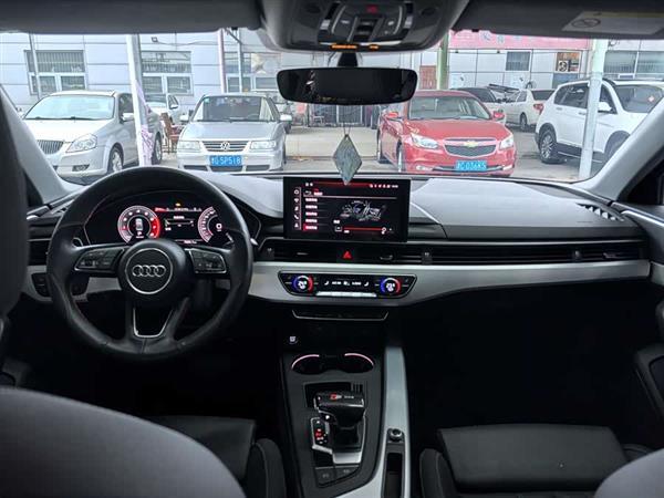 奥迪A4L 2020款 40 TFSI 豪华动感型