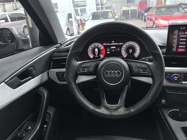 奥迪A4L 2020款 40 TFSI 豪华动感型