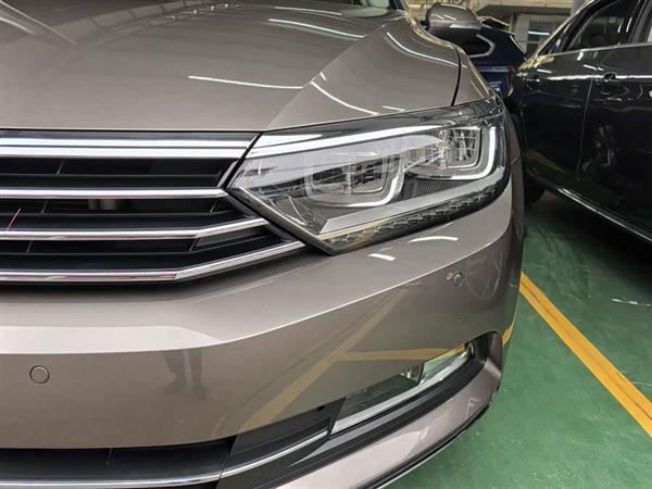 迈腾 2018款 改款 330TSI DSG 豪华型