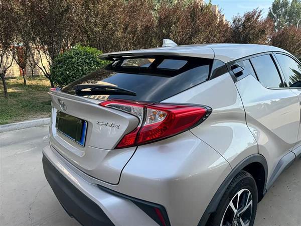 丰田C-HR 2020款 2.0L 领先版