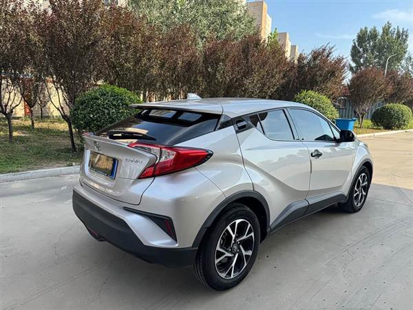 丰田C-HR 2020款 2.0L 领先版