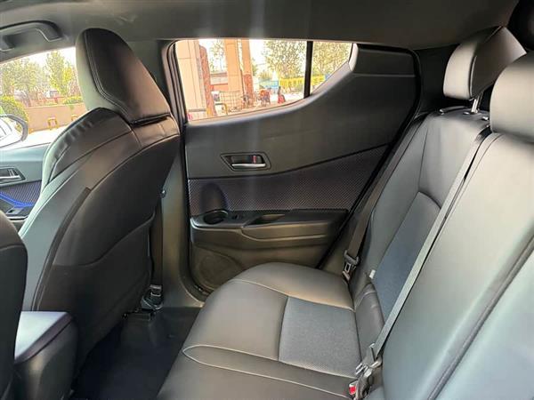 丰田C-HR 2020款 2.0L 领先版