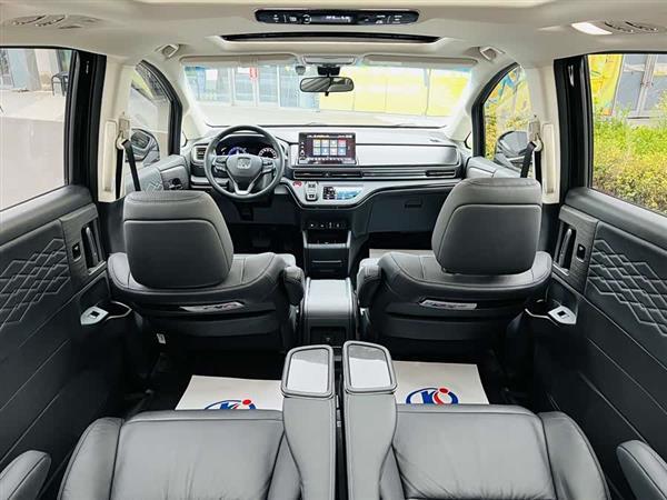 艾力绅 2022款 2.0L e:HEV 豪华版