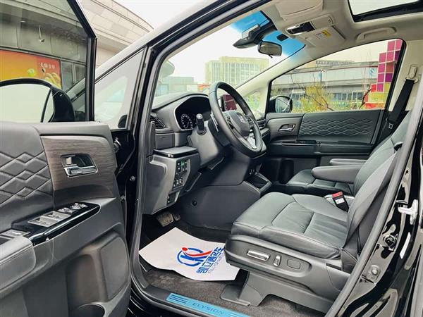 艾力绅 2022款 2.0L e:HEV 豪华版