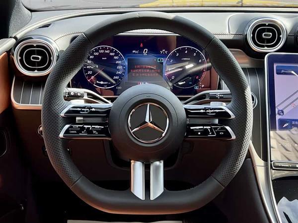 奔驰GLC 2023款 改款 GLC 260 L 4MATIC 豪华型 5座