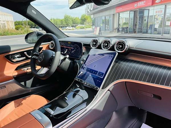 奔驰GLC 2023款 改款 GLC 260 L 4MATIC 豪华型 5座
