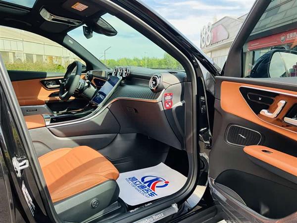奔驰GLC 2023款 改款 GLC 260 L 4MATIC 豪华型 5座