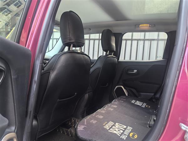 Jeep 自由侠 2017款  180T 自动劲能版