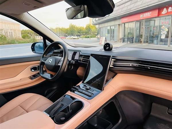 蔚来ES8 2018款 创始版